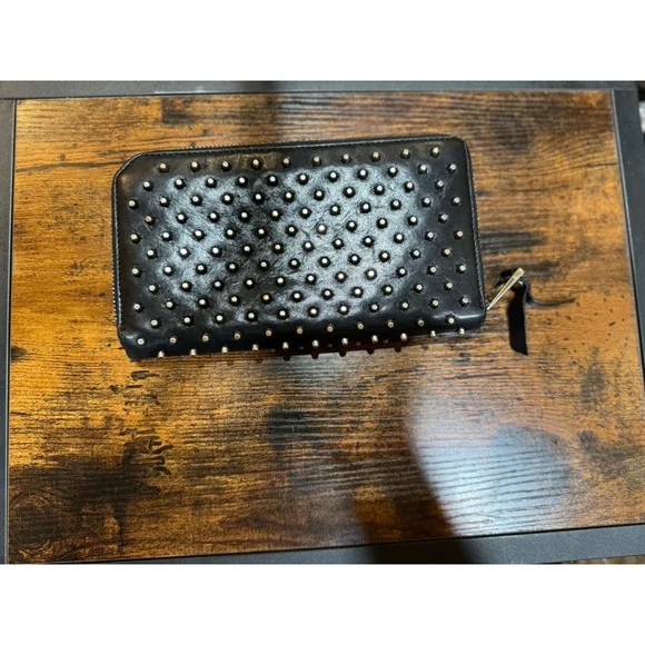 Jimmy Choo Carnaby Leather Wallet With Studs Black Gunmetal - Picture 2 of 16